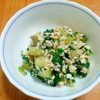 【離乳食】なすと鶏肉のほうれん草和え